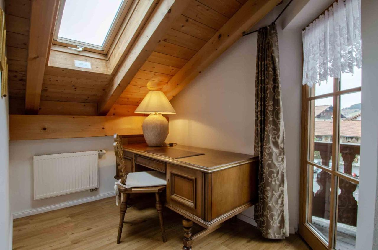 Hotel Ferienhaus Fux Оберамергау Екстериор снимка